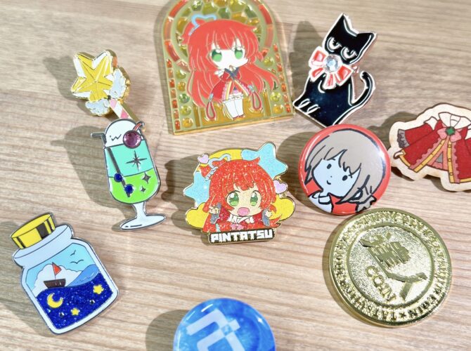 様々な種類のピンバッジ
